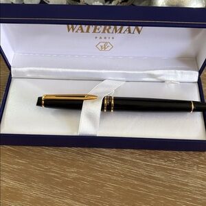 Waterman Expert Fountain Pen in Black with Gold Trim NEW